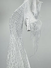 Load image into Gallery viewer, KNIT BOW HAIR CLIP
