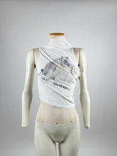 Load image into Gallery viewer, DRAPED TOP CAT WITH GLASSES
