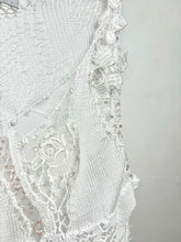 Load image into Gallery viewer, KNITTED TOP WHITE
